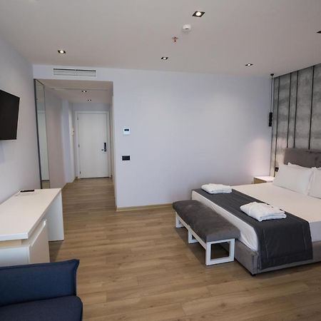 Mirage Hotel Golem  Extérieur photo